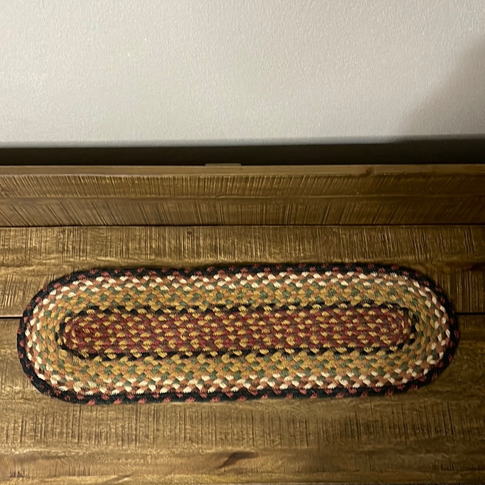 Farmhouse Table Runner! Like New!